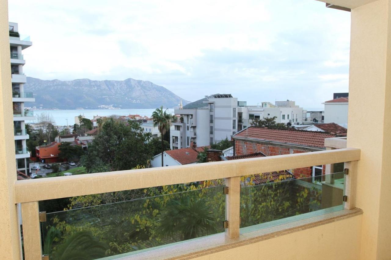 Luxury Apartment Big Blue Будва Екстер'єр фото