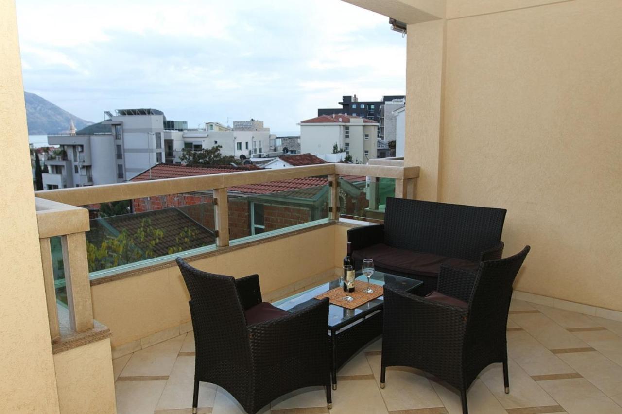 Luxury Apartment Big Blue Будва Екстер'єр фото